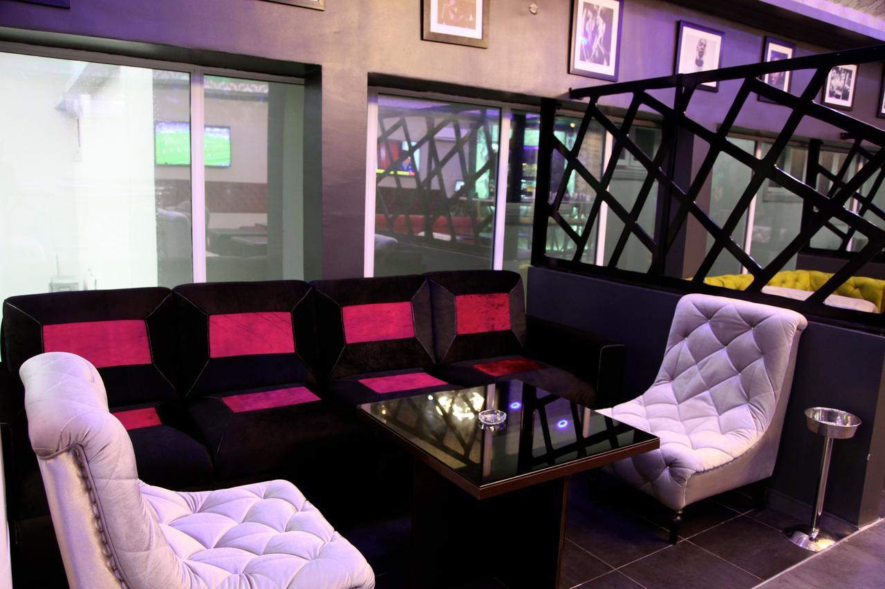 The Nook Hotel Лагос Екстериор снимка