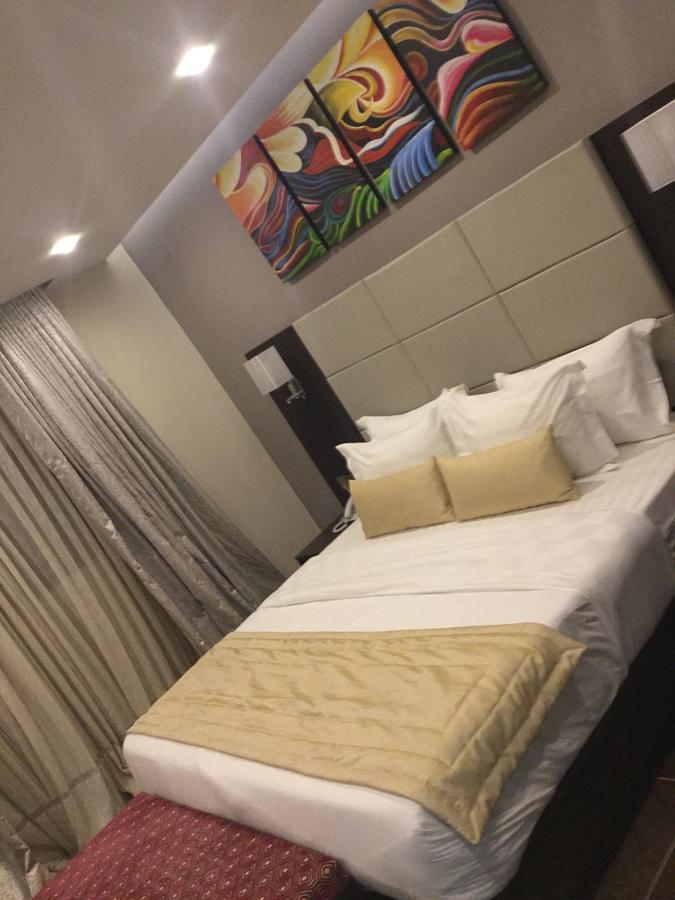 The Nook Hotel Лагос Екстериор снимка