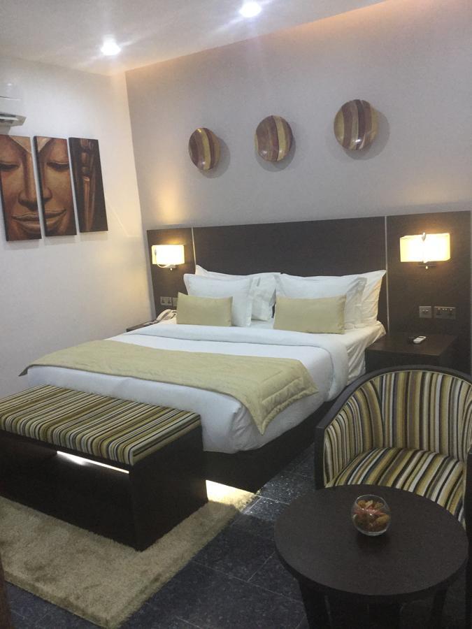 The Nook Hotel Лагос Екстериор снимка