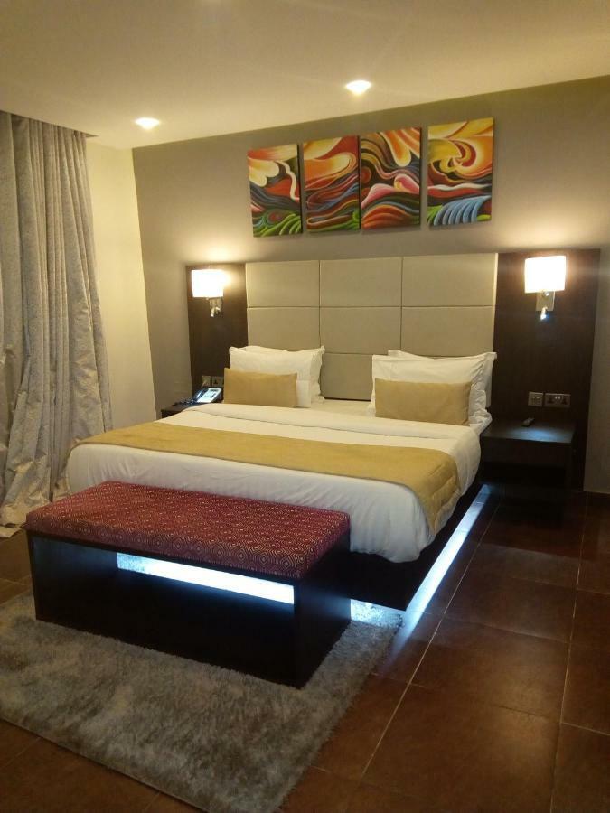 The Nook Hotel Лагос Екстериор снимка