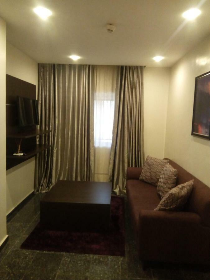 The Nook Hotel Лагос Екстериор снимка