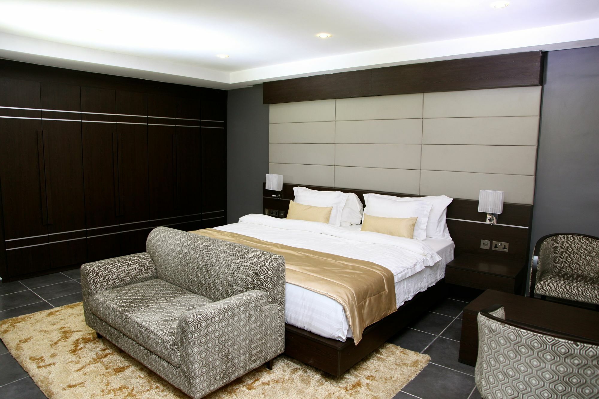 The Nook Hotel Лагос Екстериор снимка