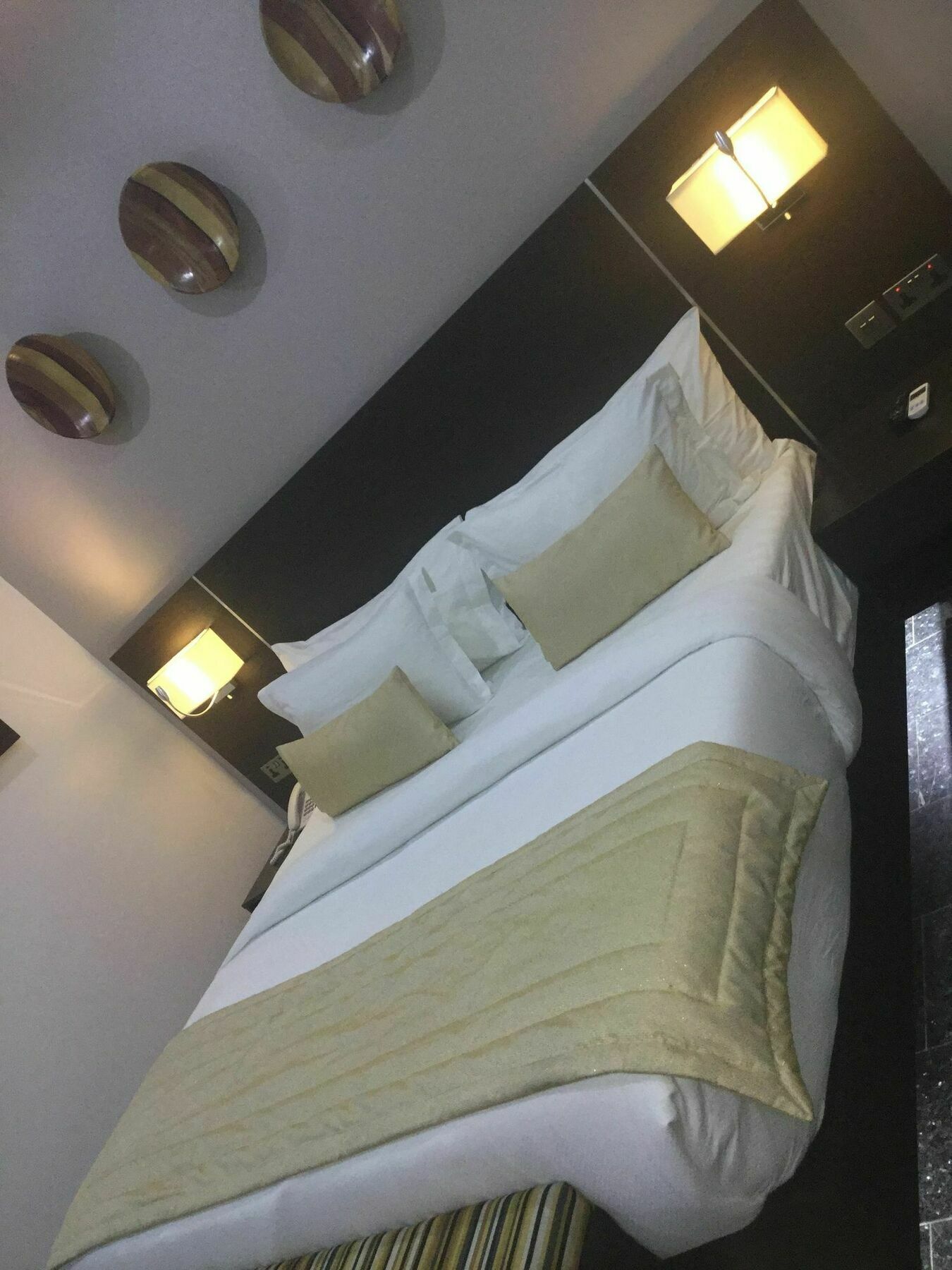 The Nook Hotel Лагос Екстериор снимка
