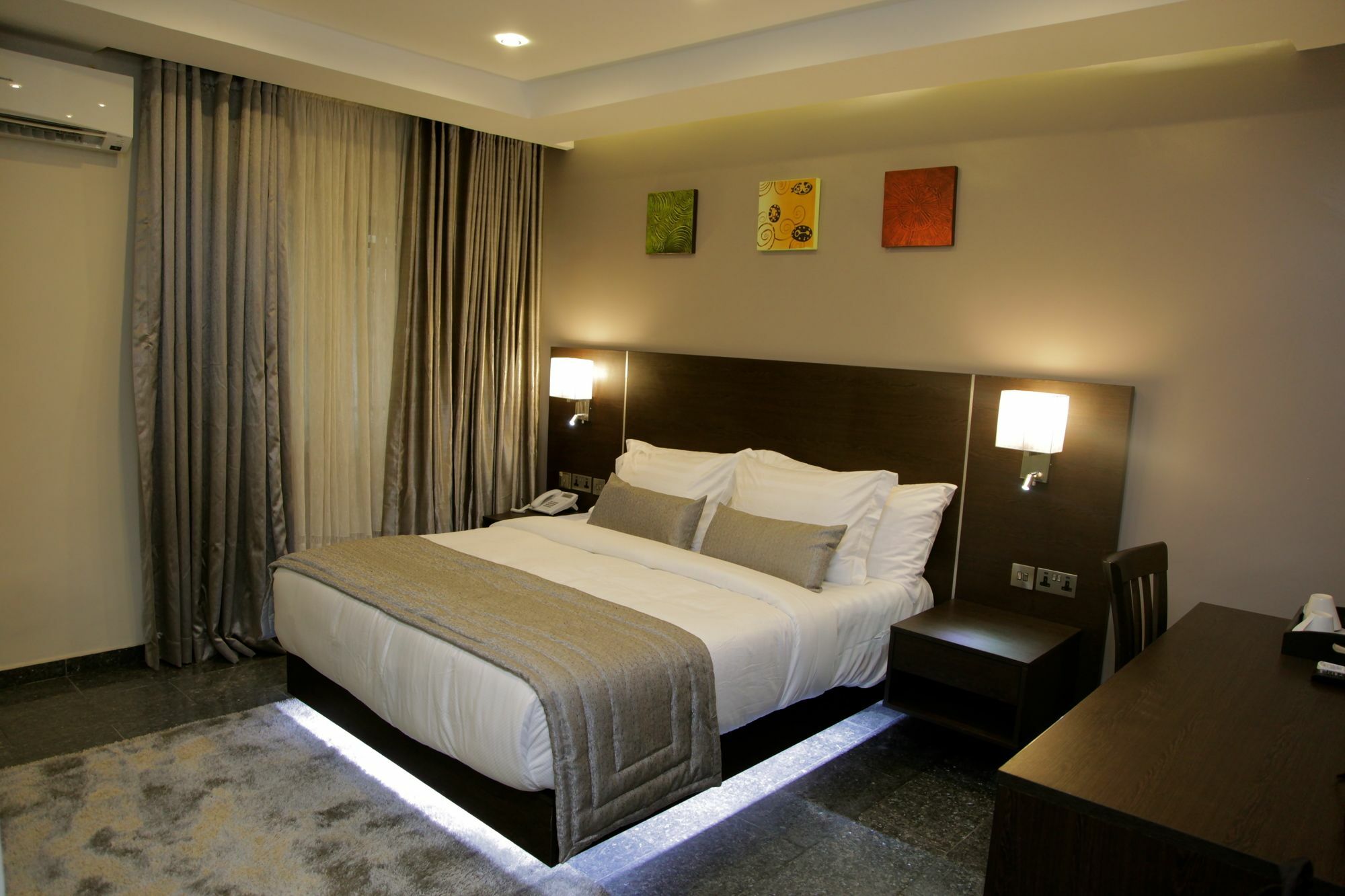 The Nook Hotel Лагос Екстериор снимка