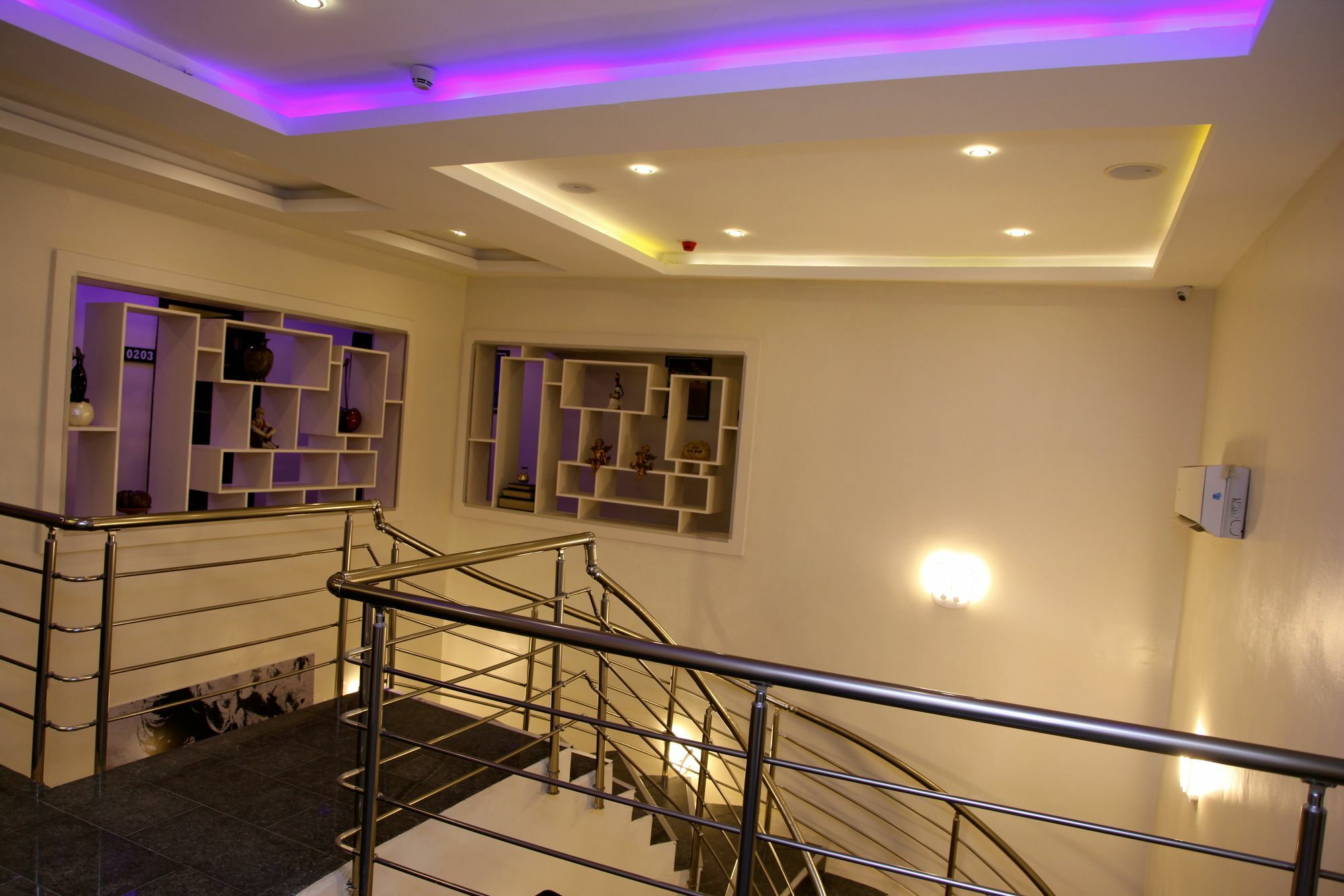 The Nook Hotel Лагос Екстериор снимка